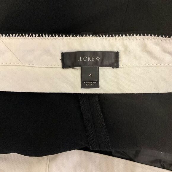 J. Crew Women’s Size 4 Black Pull On Dress Shorts Clasp Closure 5” Inseam - Picture 6 of 9